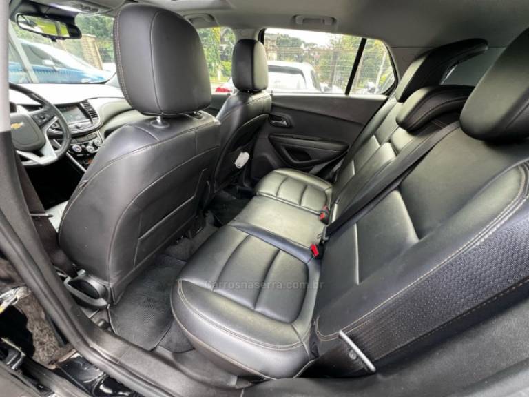 CHEVROLET - TRACKER - 2018/2018 - Preta - R$ 92.900,00