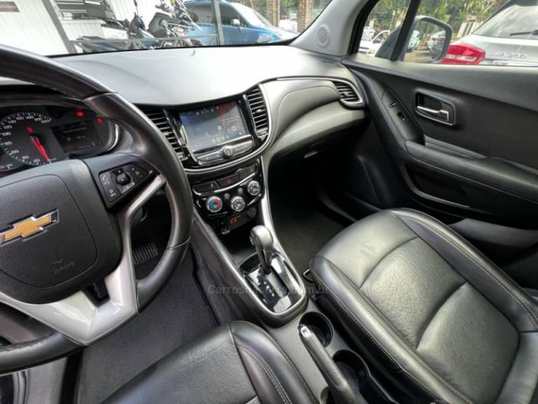 CHEVROLET - TRACKER - 2018/2018 - Preta - R$ 92.900,00