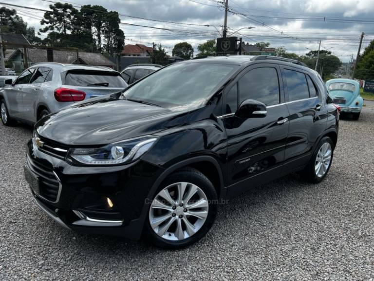 CHEVROLET - TRACKER - 2018/2018 - Preta - R$ 92.900,00