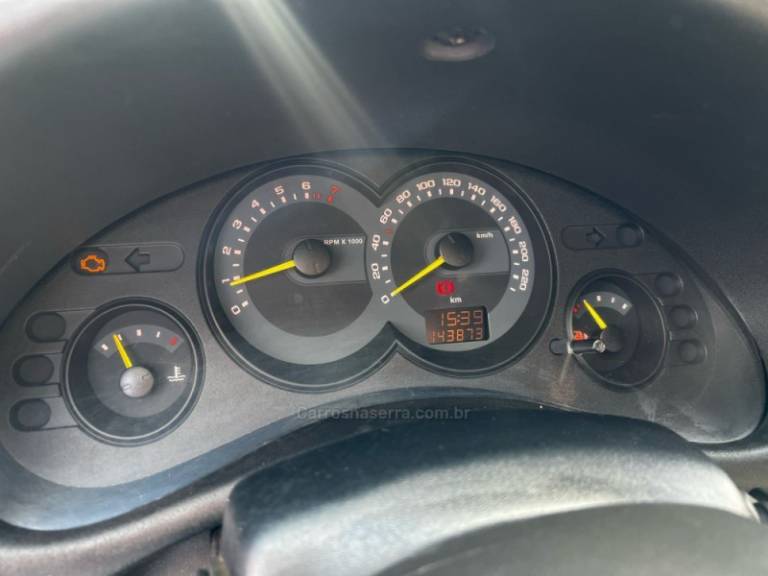 CHEVROLET - CLASSIC - 2009/2010 - Vinho - R$ 24.900,00