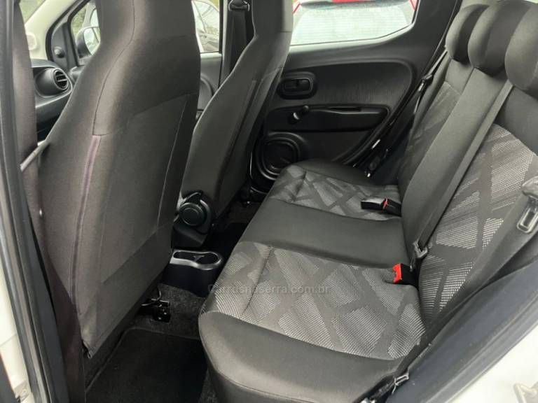 FIAT - MOBI - 2021/2022 - Branca - R$ 55.900,00