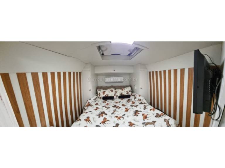 MARCOPOLO - SENIOR - 2003/2003 - Preta - R$ 365.000,00