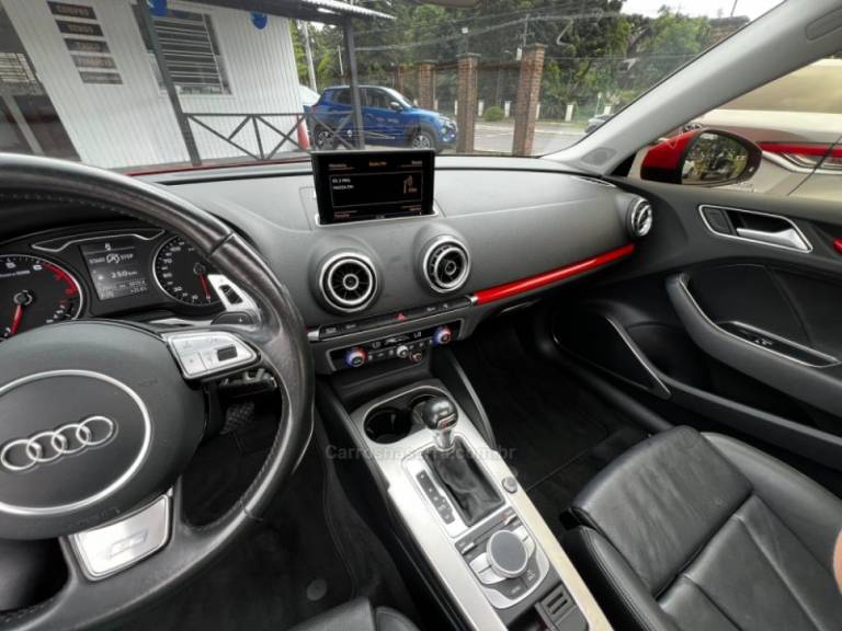 AUDI - A3 - 2015/2015 - Vermelha - R$ 97.900,00