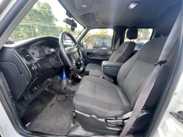 FORD - RANGER - 2011/2011 - Branca - R$ 86.900,00