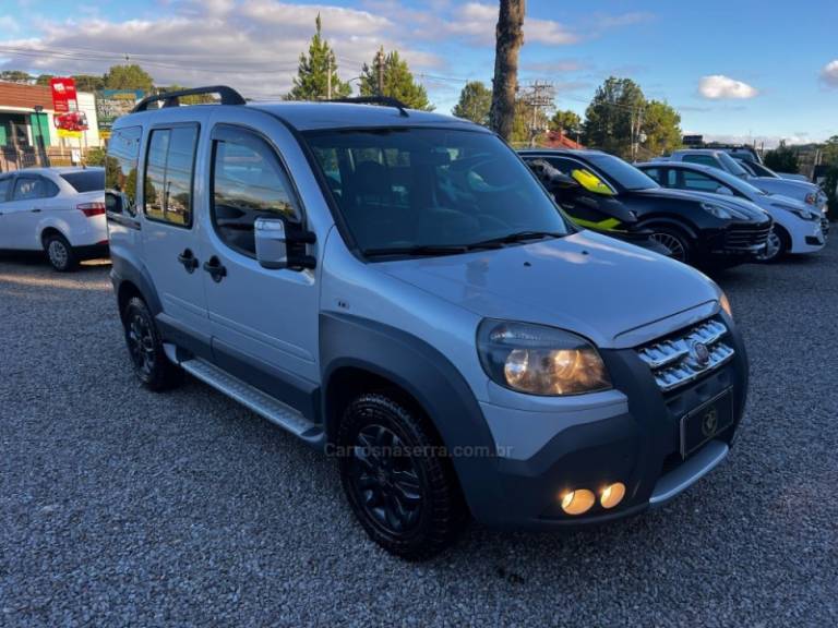FIAT - DOBLÓ - 2014/2014 - Verde - R$ 61.900,00