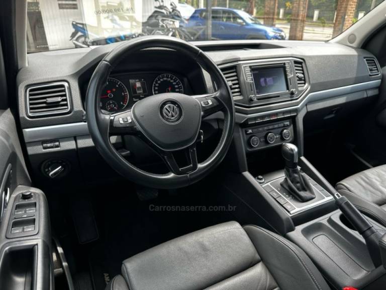 VOLKSWAGEN - AMAROK - 2021/2022 - Cinza - R$ 199.900,00