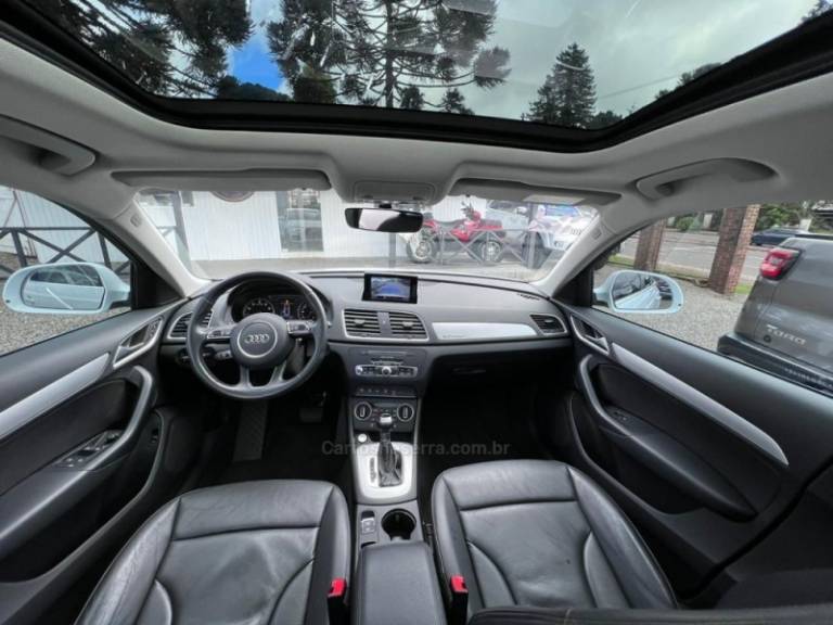 AUDI - Q3 - 2017/2018 - Branca - R$ 135.900,00