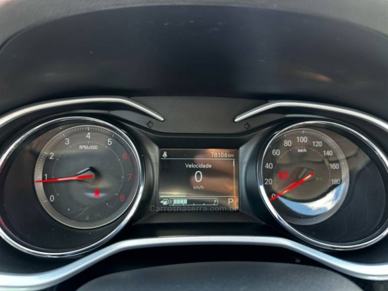 CHEVROLET - ONIX - 2023/2024 - Branca - R$ 92.900,00