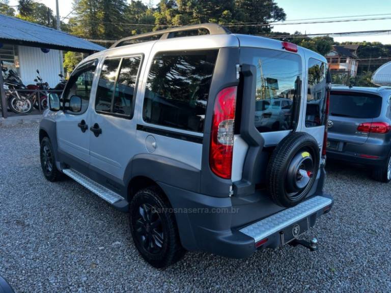 FIAT - DOBLÓ - 2014/2014 - Verde - R$ 61.900,00