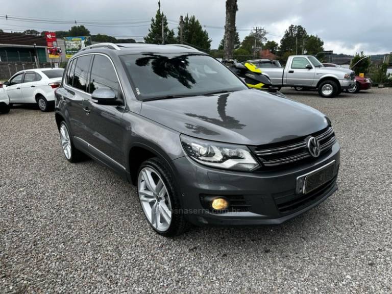 VOLKSWAGEN - TIGUAN - 2011/2012 - Cinza - R$ 67.900,00
