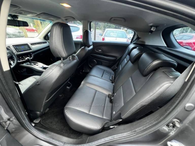 HONDA - HR-V - 2021/2021 - Cinza - R$ 125.900,00