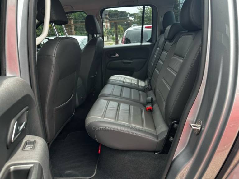 VOLKSWAGEN - AMAROK - 2021/2022 - Cinza - R$ 199.900,00
