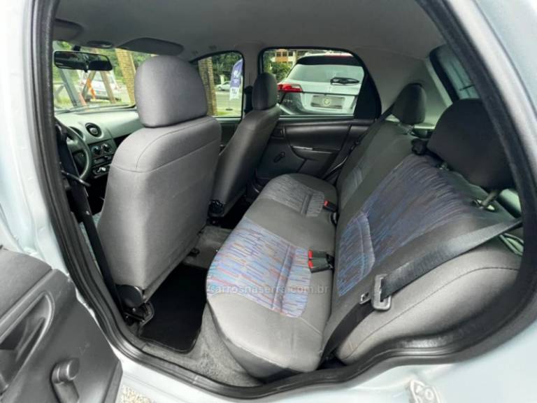 CHEVROLET - CELTA - 2008/2009 - Prata - R$ 25.900,00