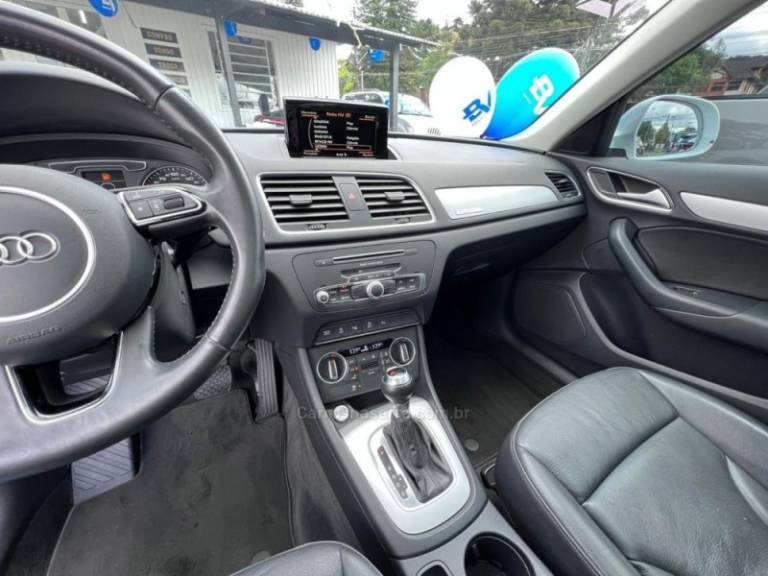 AUDI - Q3 - 2017/2018 - Branca - R$ 135.900,00