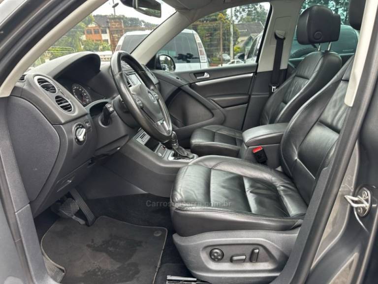 VOLKSWAGEN - TIGUAN - 2011/2012 - Cinza - R$ 67.900,00