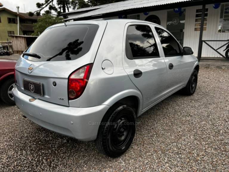 CHEVROLET - CELTA - 2008/2009 - Prata - R$ 25.900,00