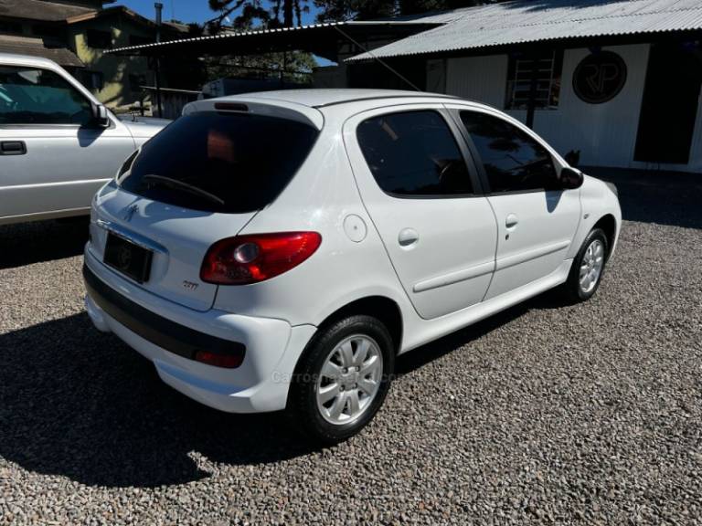 PEUGEOT - 207 - 2009/2010 - Branca - R$ 21.900,00