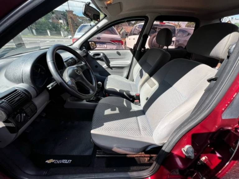 CHEVROLET - CLASSIC - 2009/2010 - Vinho - R$ 24.900,00