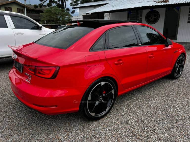 AUDI - A3 - 2015/2015 - Vermelha - R$ 97.900,00