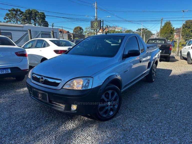 CHEVROLET - MONTANA - 2009/2009 - Prata - R$ 42.900,00