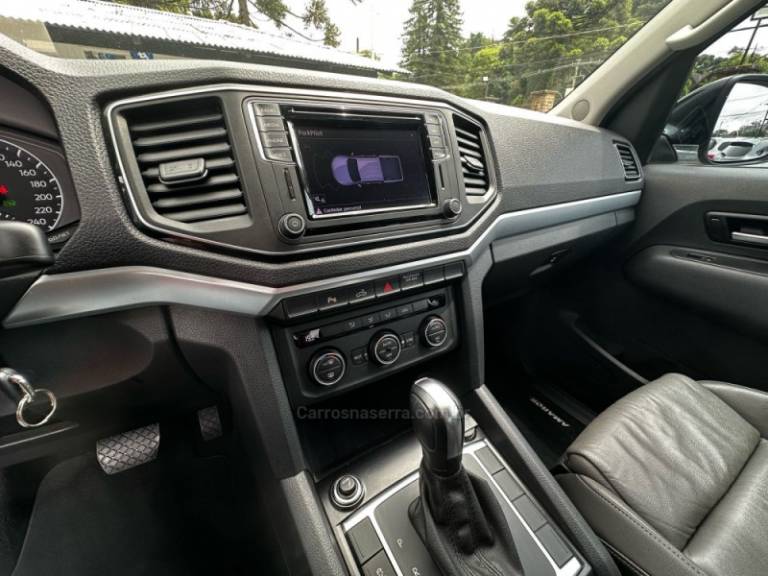 VOLKSWAGEN - AMAROK - 2021/2022 - Cinza - R$ 199.900,00