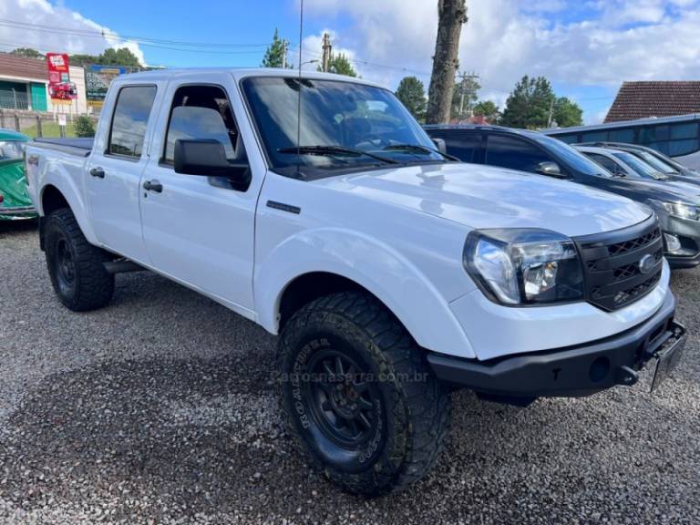 FORD - RANGER - 2011/2011 - Branca - R$ 86.900,00