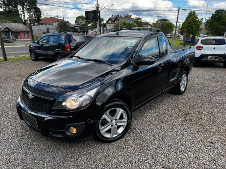 CHEVROLET - MONTANA - 2017/2018 - Preta - R$ 63.900,00