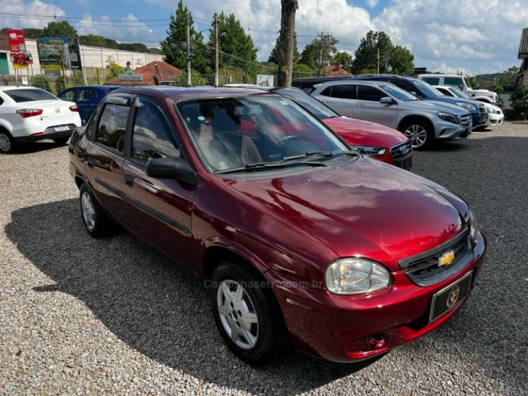 CHEVROLET - CLASSIC - 2009/2010 - Vinho - R$ 24.900,00