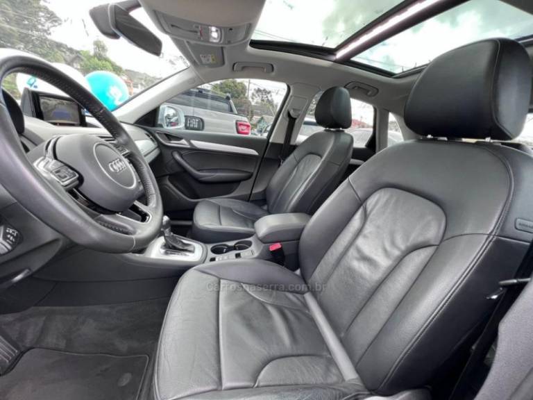 AUDI - Q3 - 2017/2018 - Branca - R$ 135.900,00